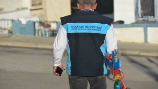 Bodrum Belediyesi minik yüzleri güldürdü