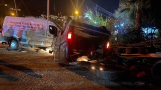 Bodrumda trafik kazası: 1 ölü, 2 yaralı