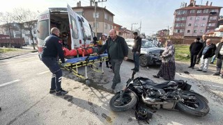 Boluda ciple çarpışan motosikletli yaralandı