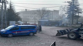 Boluda köylüler ağır tonajlı araçlara karşı ayaklandı: Köyün giriş çıkışında lastik yaktılar