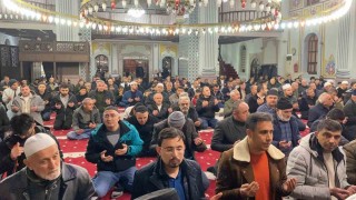 Boluda Regaip Kandilinde camiler dolup taştı