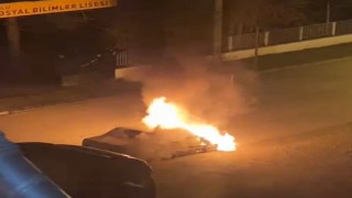 Boluda Tofaş otomobil alev alev yandı