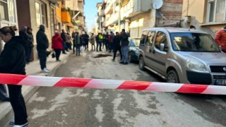 Boşanma aşamasındaki eşini sokak ortasında öldürdü