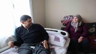 Boynuna batan tel engelli bıraktı, 24 yıldır mutluluk hayalleri kuruyor