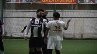 Bu maçta pas işaret dili ile isteniyor, ‘gol sesi çıkmıyor