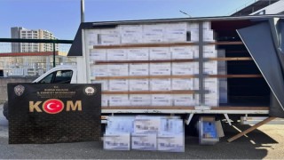 Bursada 3 milyon 410 makaron ele geçirildi