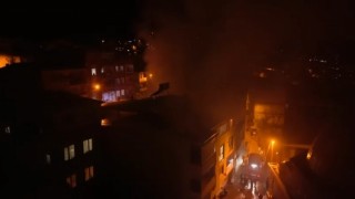 Bursada apartmanın deposunda çıkan yangın paniğe neden oldu: 1 kişi hastaneye kaldırıldı