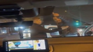 Bursada korku dolu anlar: Agresif sürücü küçük çocuğu hiçe saydı