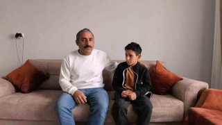 Bursada öğrencisini herkesin içinde darp eden okul müdürü görevden uzaklaştırıldı