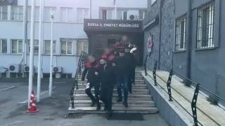 Bursada ‘servis açmadınız diye silahlı saldırı düzenleyip 6 kişiyi yaralayan şüphelilere operasyon : 10 şüpheli gözaltına alındı