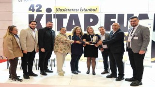 Büyükçekmece Belediyesi, TÜYAP Kitap Fuarında edebiyatseverleri yazarlarla bir araya getirdi