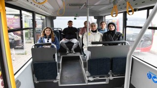 Büyükşehirden öğrencileri sevindiren ulaşım hizmeti