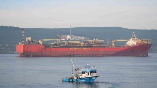 Çanakkale Boğazından yüzer üretim, depolama ve boşaltma gemisi geçti