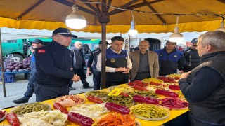Çayırovada pazar esnafına fiyat ve tartı denetimi