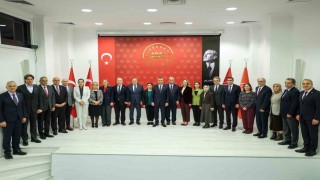 CHP Genel Başkanı Özel: Cumhurbaşkanlığı Aday Ofisimizin temel gündemi, ekonomik ve sosyal krizdir