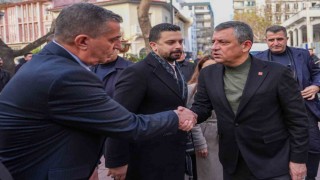 CHP Genel Başkanı Özel, Şehzadeler Belediyesini ziyaret etti
