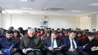 Cizrede öğretmenlere anlayarak hızlı okuma eğitimi