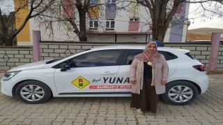 Çocukluk hayali olan ehliyete 60 yaşında kavuştu