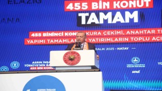 Cumhurbaşkanı Erdoğan: Devletle milleti karşı karşıya getirmeye çalışanların hiçbirisi yok. Ama biz buradayız