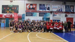 Cumhuriyet Anadolu Lisesi şampiyon