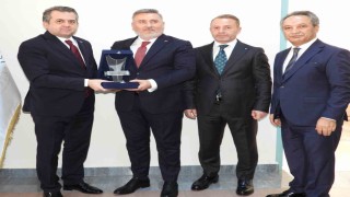 DAİMFEDden hastaneye 15 konteyner medikal ve sarf malzemesi desteği