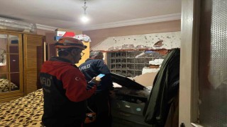 Dairenin zili çalınca yatak odasının yıkıldığını öğrendi