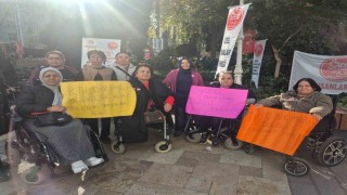 Denizlili vatandaşlar engelli bireylerin yaşadıkları zorlukları ‘1 Dakika Özel İnsan etkinliğinde hisseti