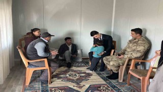 Digor Kaymakamı Kahraman köylerde vatandaşlarla buluşuyor