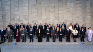 Dışişleri Bakanı Fidan, NATO Dışişleri Bakanları ile aile fotoğrafı çektirdi