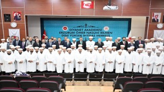 Diyanet Akademisinde mezuniyet heyecanı