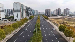 Diyarbakırda 170 bin ton sıcak asfaltla kentin ana aksları yenilendi