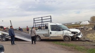 Diyarbakırda pikap şarampole uçtu: 1 yaralı
