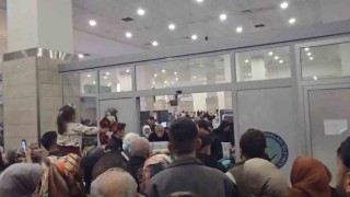 Diyarbakırda umreye giden vatandaşlar yurda döndü