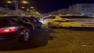 Diyarbakırda zincirleme trafik kazası: 3 yaralı