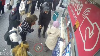 Döviz düşüren vatandaş, parasına kavuştu