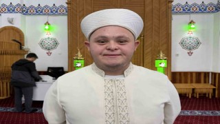 Down sendromlu Fıratın camideki vaazı ilgi gördü