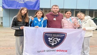 Düzceli yüzücüler madalya ile döndü
