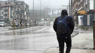 Düzceye mevsimin ilk karı düştü