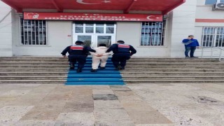 Edirnede 9 yıl kesinleşmiş hapis cezasıyla aranan firari hükümlü tutuklandı