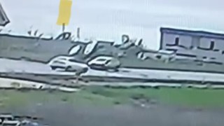 Edirnede çarpışan aracın defalarca takla attığı kaza kamerada