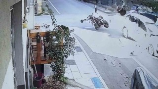 Edirnede motosiklet sürücüsünün hayatını kaybettiği feci kaza kamerada
