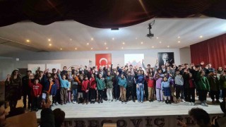 Efelerde öğrenci meclisi açılış programı gerçekleştirildi