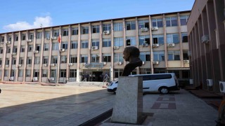 Eğlence mekanının önünde çıkan silahlı ve bıçaklı kavganın şüphelileri adliyeye sevk edildi