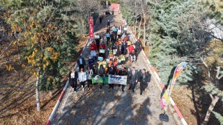 Elazığ Hipodromunda öğrenciler tekerlekli sandalye, görme ve işitme engeline yönelik parkurları deneyimledi
