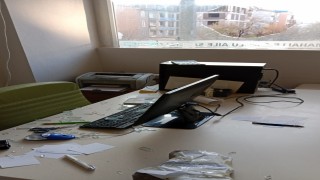 Elazığda aile sağlığı merkezine taşlı saldırı, doktora tehdit