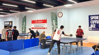Elazığda okul sporları masa tenisi müsabakaları yapıldı