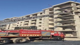 Elektrik kesintisi nedeniyle iskelede mahsur kalan işçiler kurtarıldı