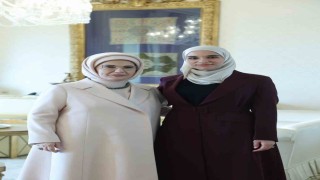 Emine Erdoğan, Suriye Cumhurbaşkanı Şaranın eşi Latife El Durubi ile görüştü