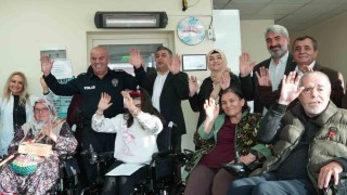 Engellilere anlamlı hediye