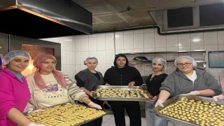 Erkekler pizza, kızlar kurabiye yaptı